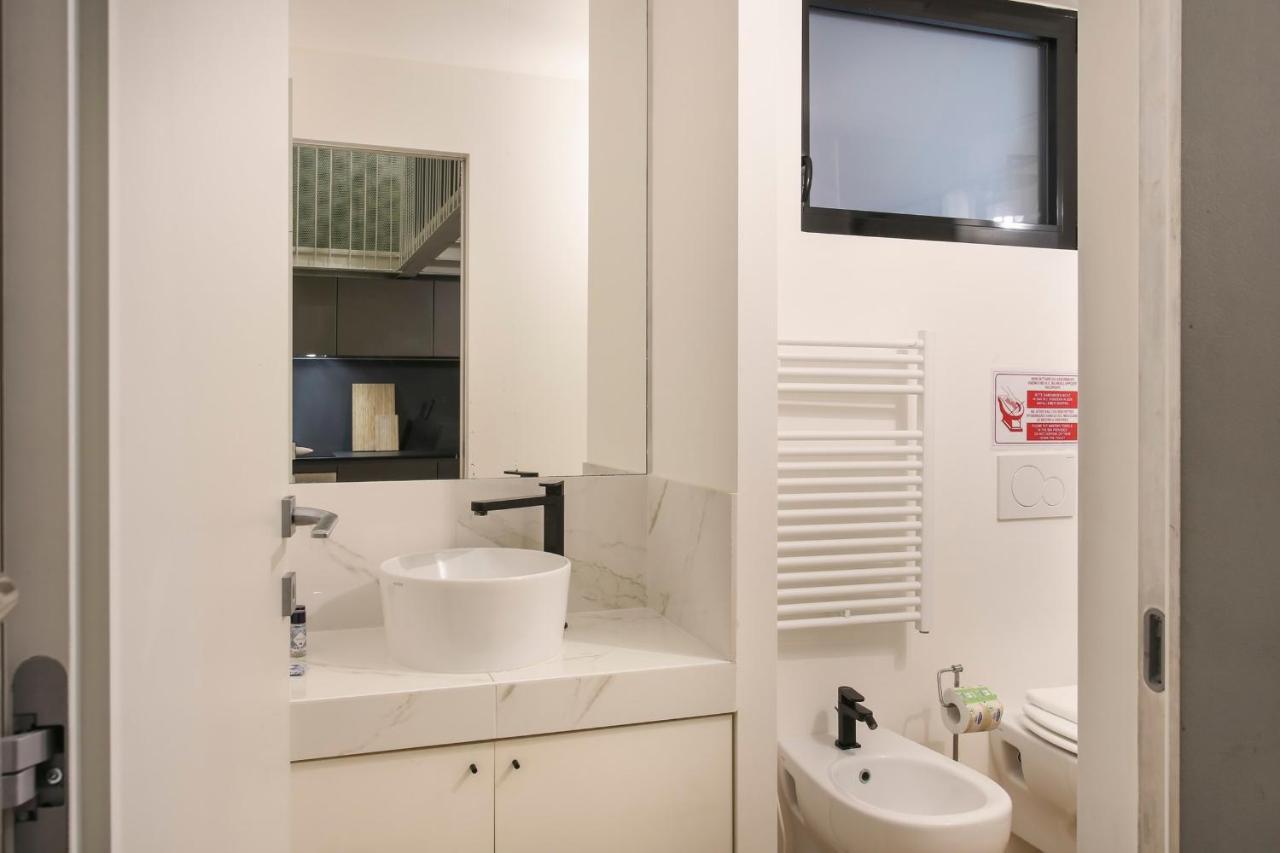 Modern Loft In Porta Venezia - Hosted By Sweetstay Milan Exterior photo